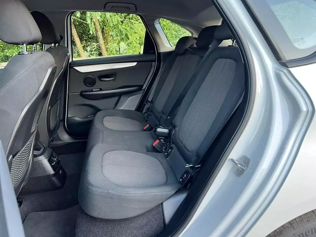 BMW 225xe Active Tourer Advantage 28