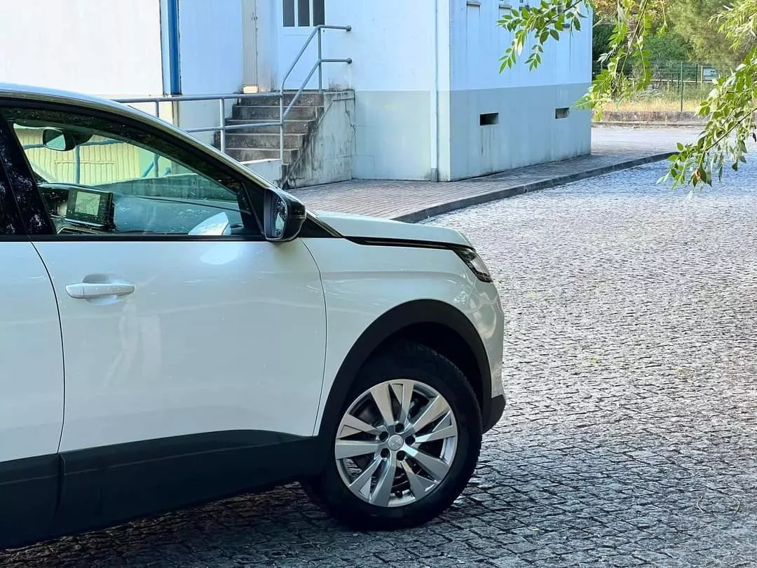 Peugeot 3008 PureTech 130 Stop & Start GPF Active Pack 7