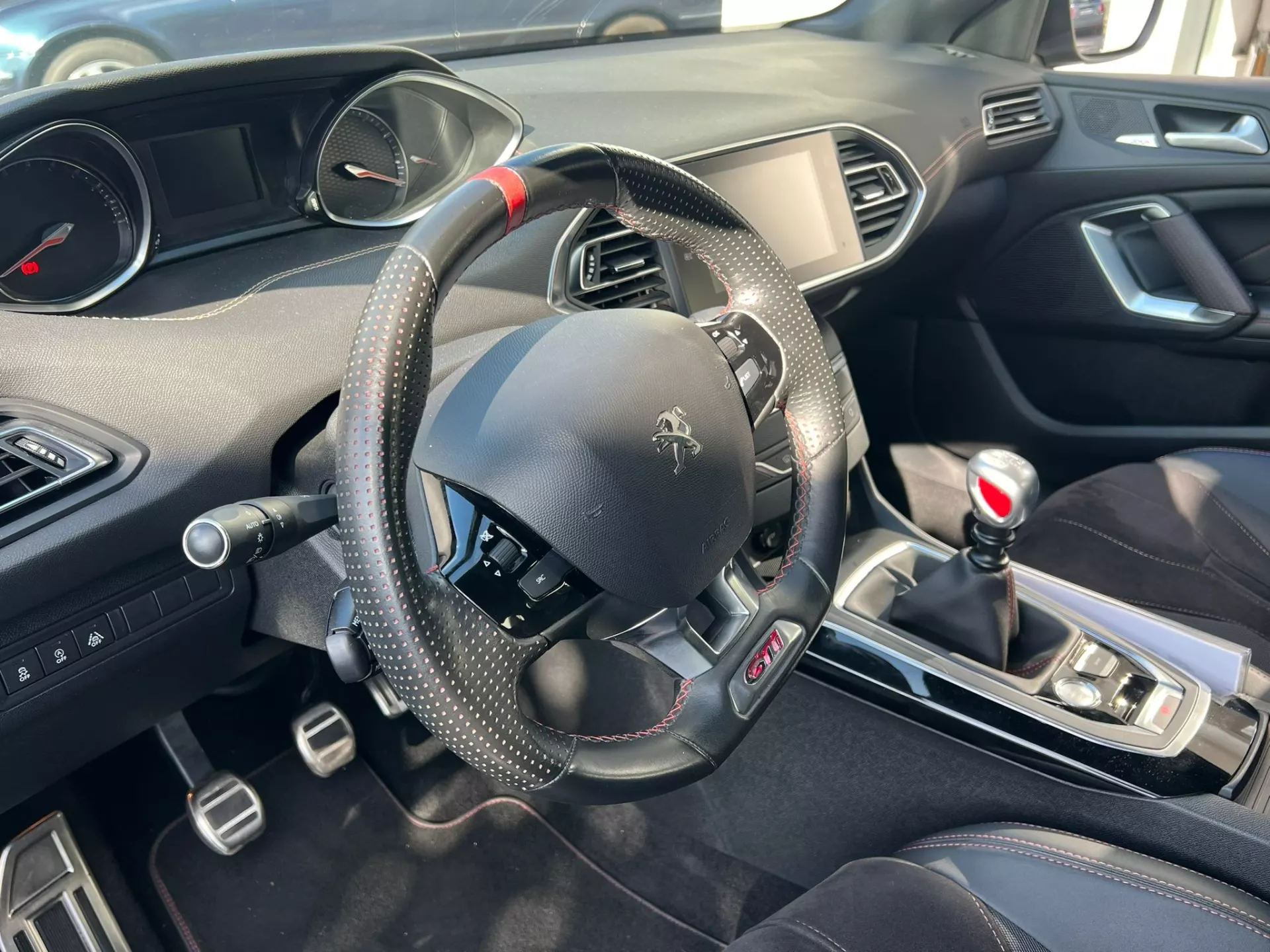 Peugeot 308 GTi by Sport 24