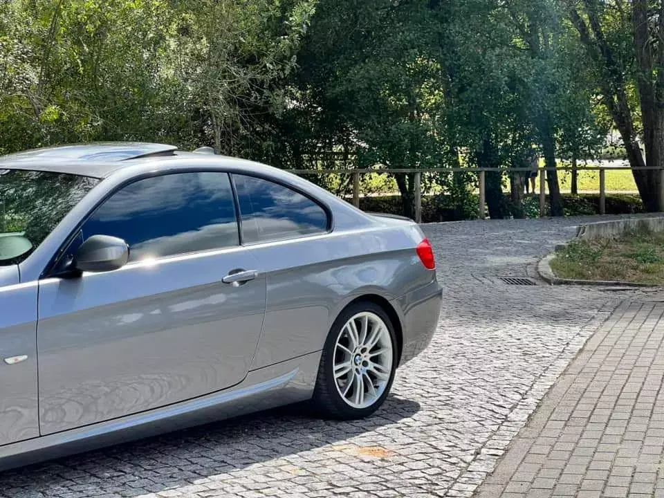 BMW 320 d Coupe Edição M Auto 6