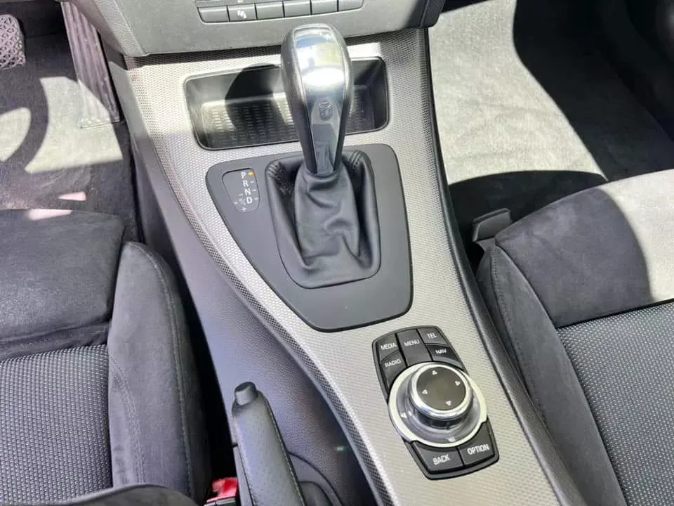 BMW 320 d Coupe Edição M Auto 17