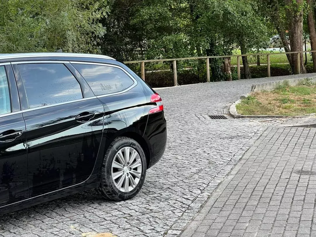 Peugeot 308 SW 1.5 BlueHDi Allure Pack 4