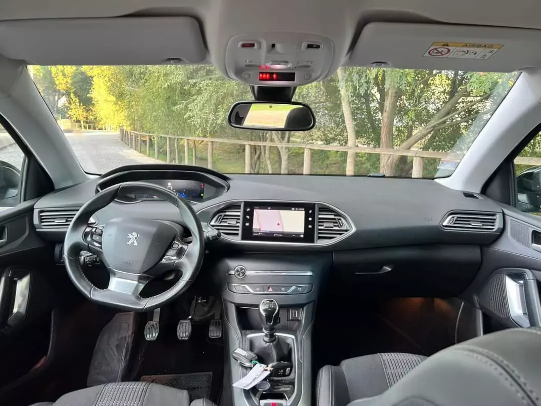 Peugeot 308 SW 1.5 BlueHDi Allure Pack 14