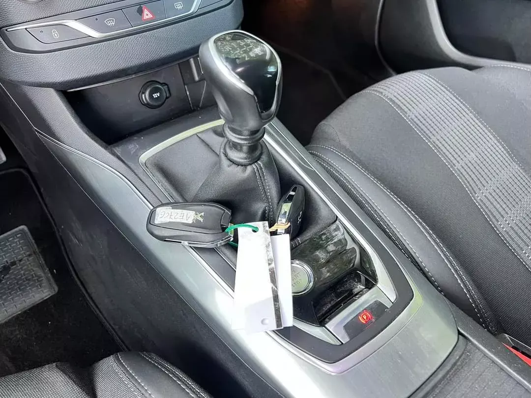 Peugeot 308 SW 1.5 BlueHDi Allure Pack 16