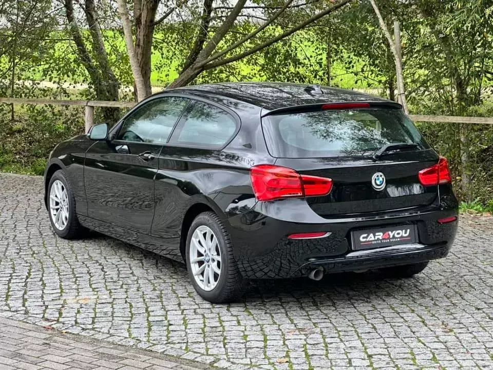 BMW 118 d Line Sport Auto 9