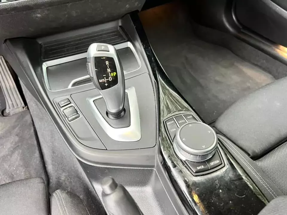 BMW 118 d Line Sport Auto 18