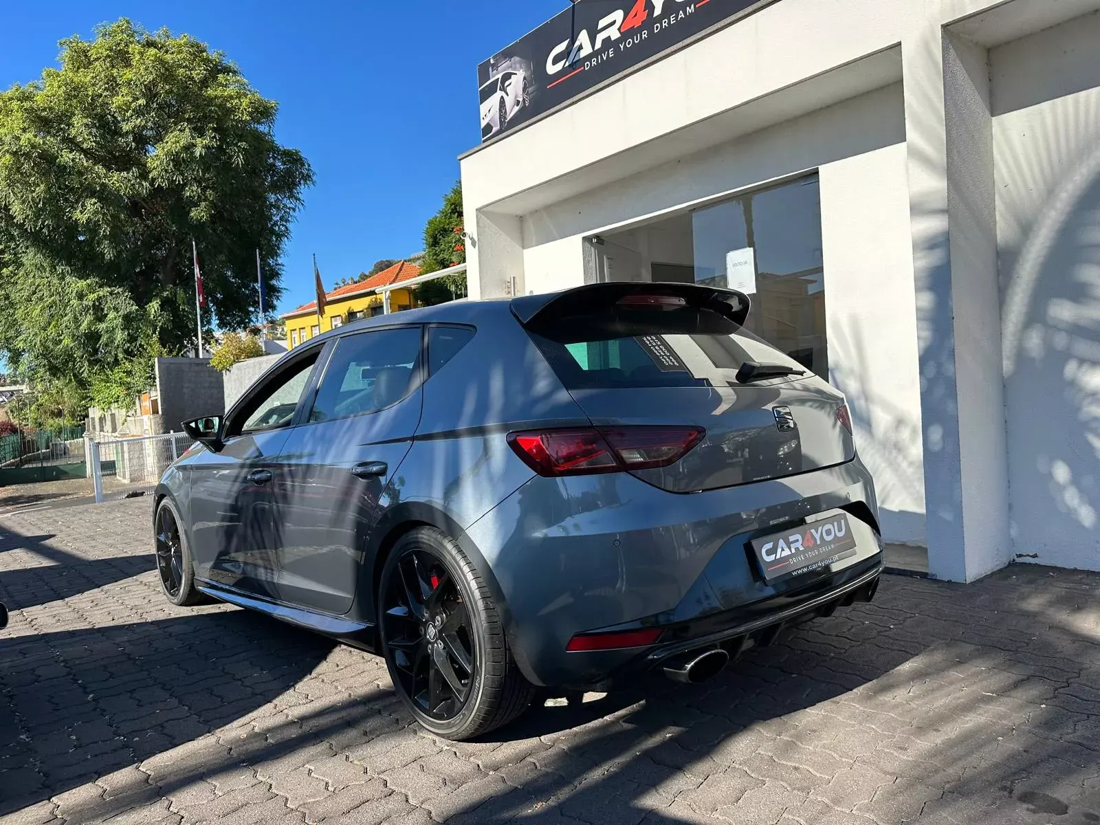 SEAT Leon 2.0 TDi FR S/S 8