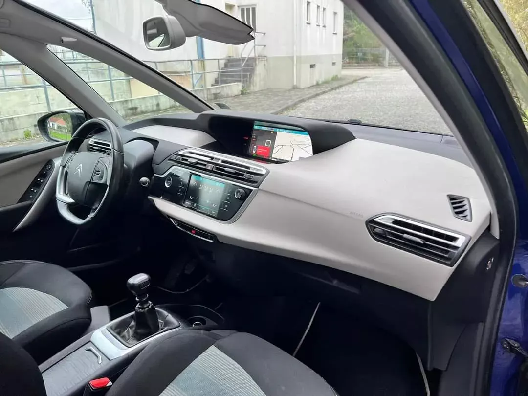 Citroën Grand C4 Spacetourer 1.2 PureTech Feel 26