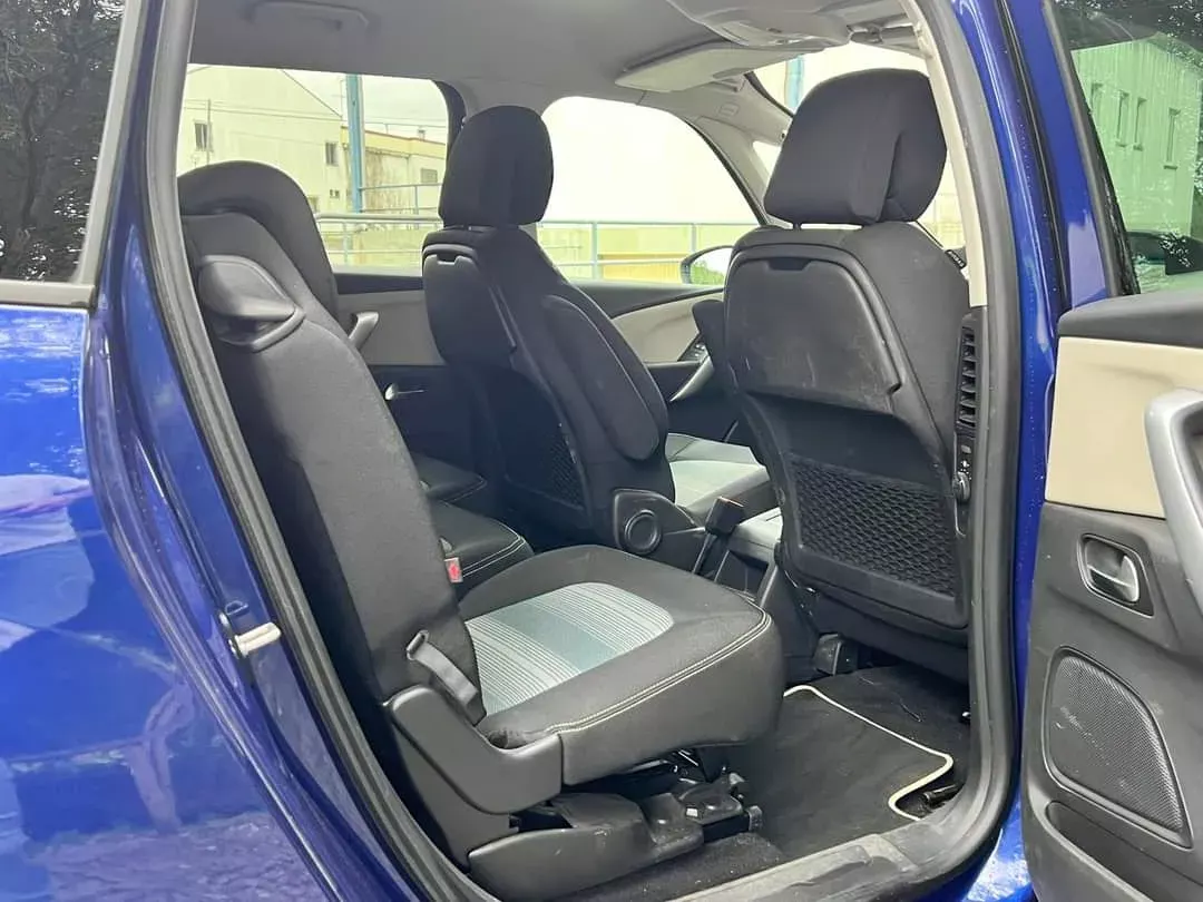 Citroën Grand C4 Spacetourer 1.2 PureTech Feel 28