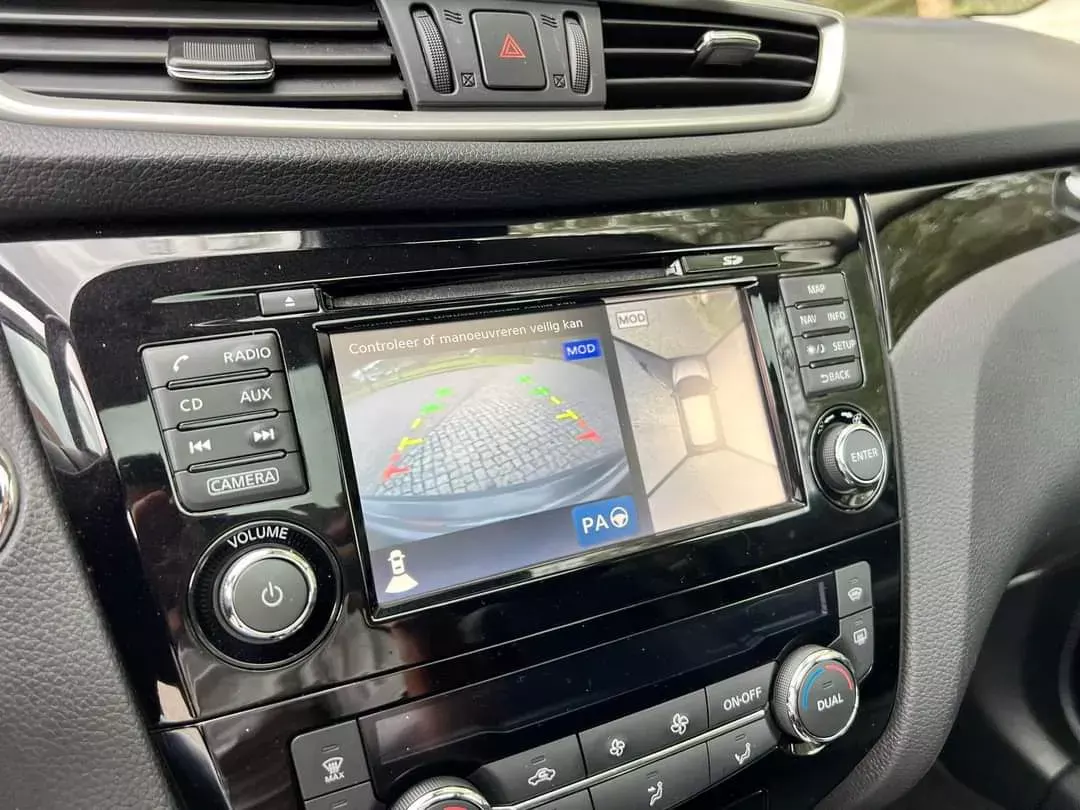 Nissan Qashqai 1.5 dCi Tekna Premium Pele 18