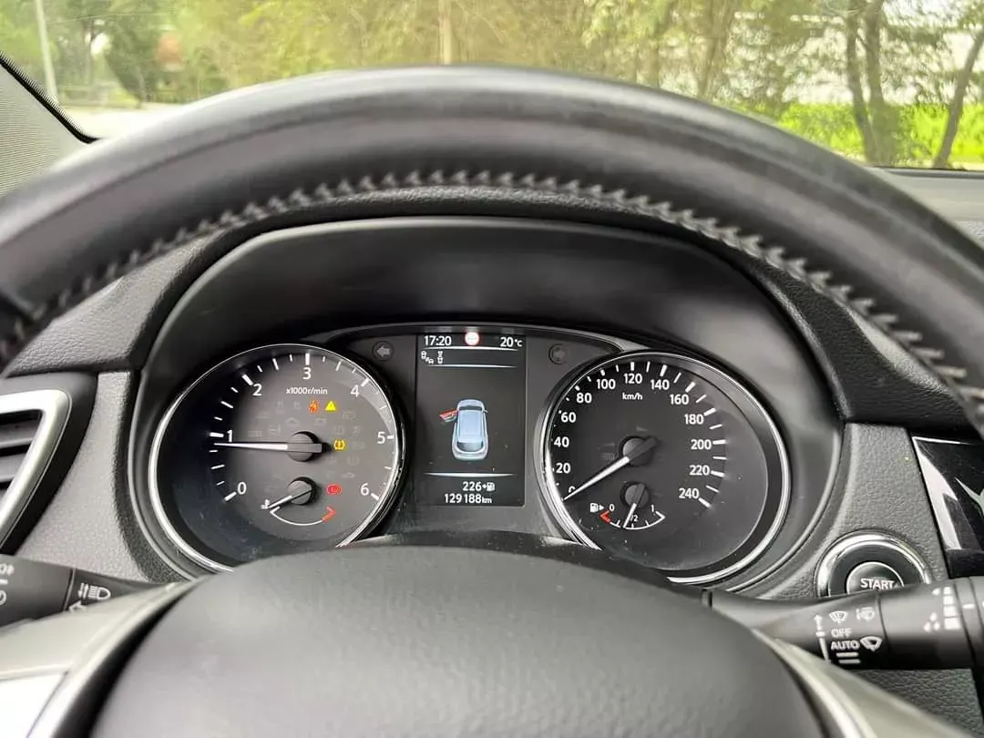 Nissan Qashqai 1.5 dCi Tekna Premium Pele 22