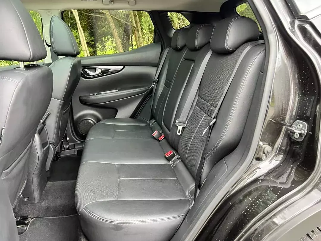 Nissan Qashqai 1.5 dCi Tekna Premium Pele 31