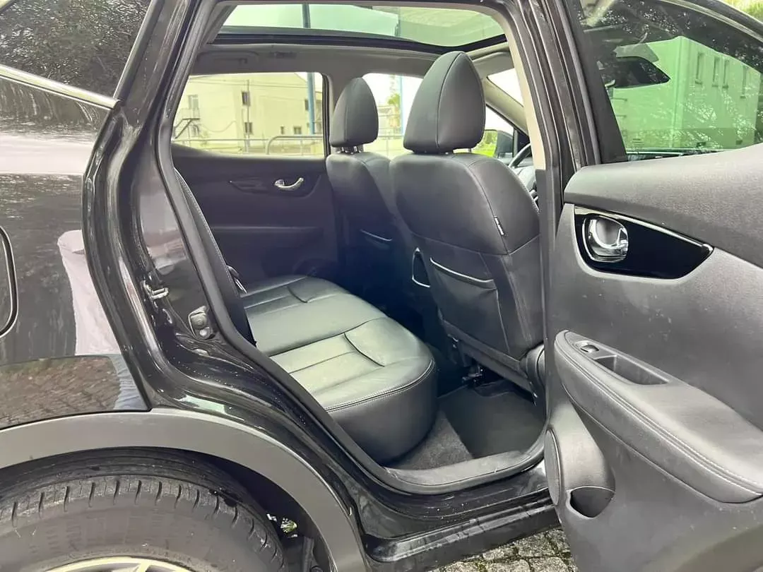 Nissan Qashqai 1.5 dCi Tekna Premium Pele 32