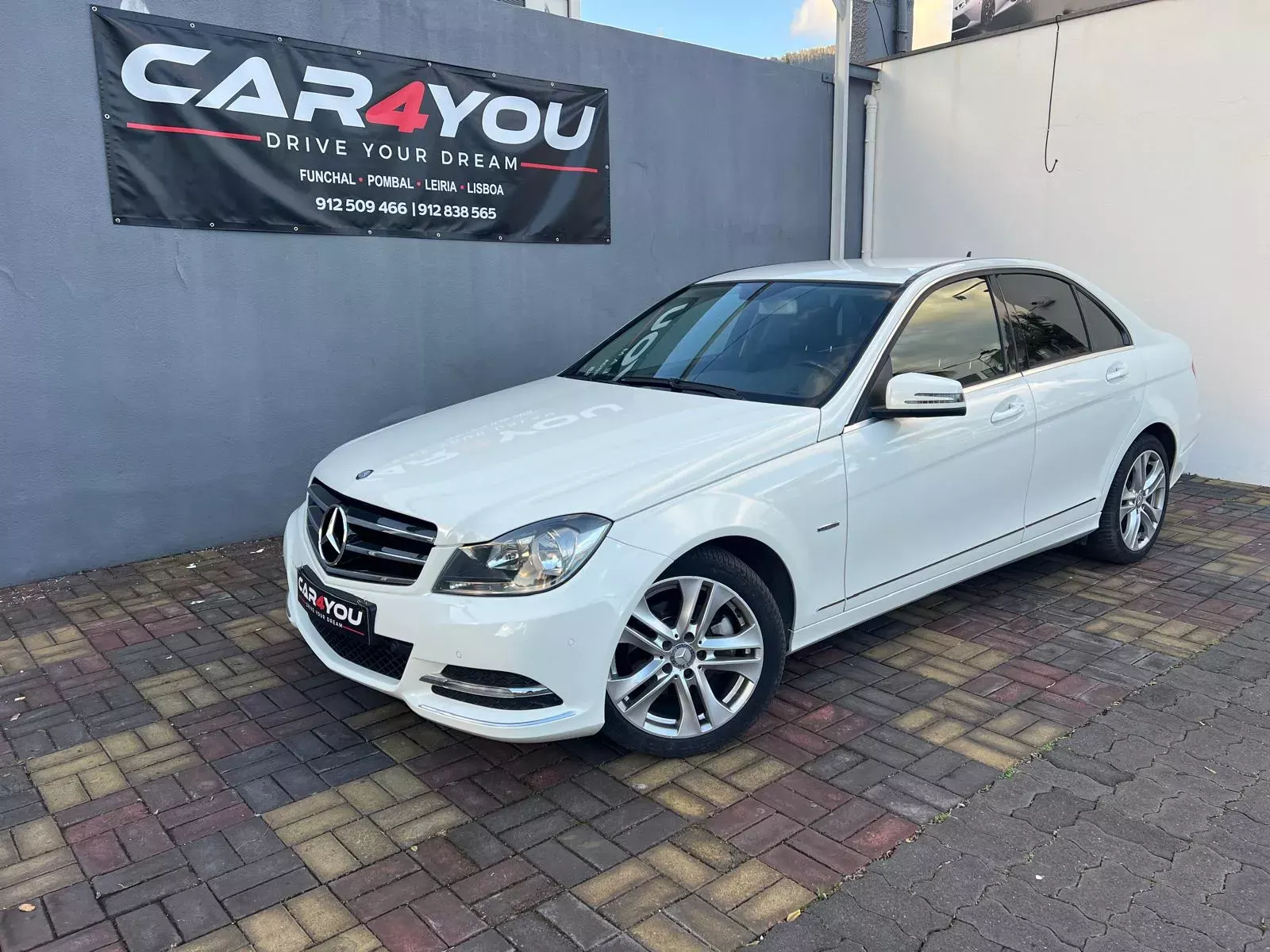 Mercedes-Benz C 220 CDi Avantgarde BlueEfficiency Aut. 2