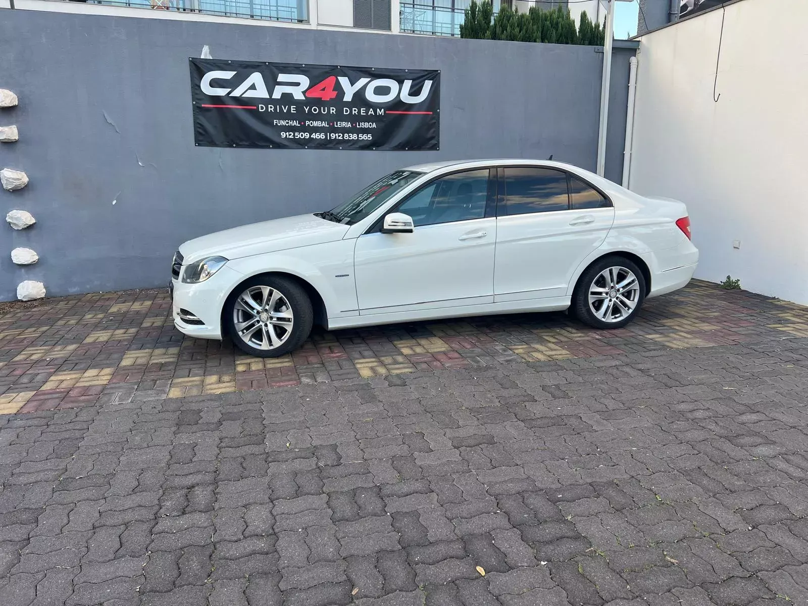 Mercedes-Benz C 220 CDi Avantgarde BlueEfficiency Aut. 4