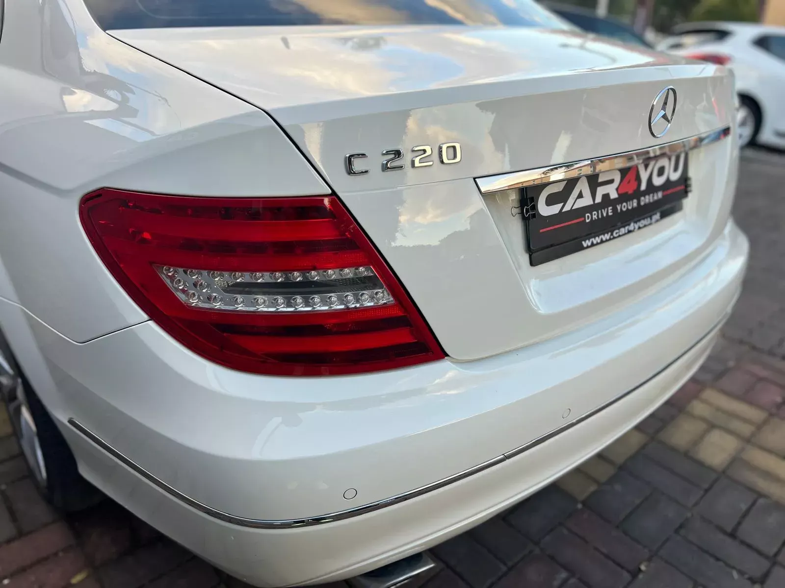 Mercedes-Benz C 220 CDi Avantgarde BlueEfficiency Aut. 14