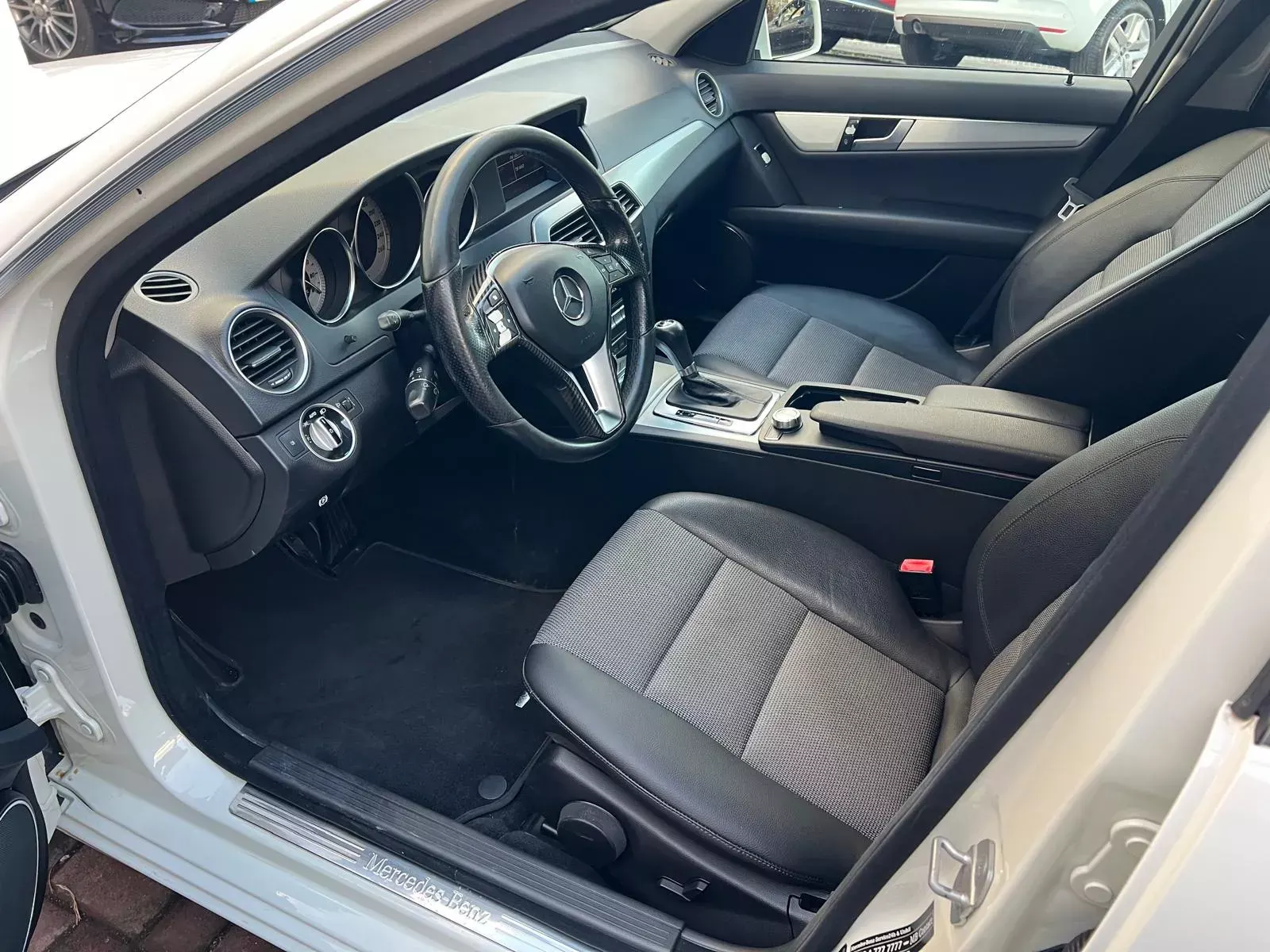 Mercedes-Benz C 220 CDi Avantgarde BlueEfficiency Aut. 21