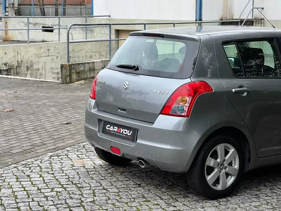 Suzuki Swift 1.3 16V Sport 5