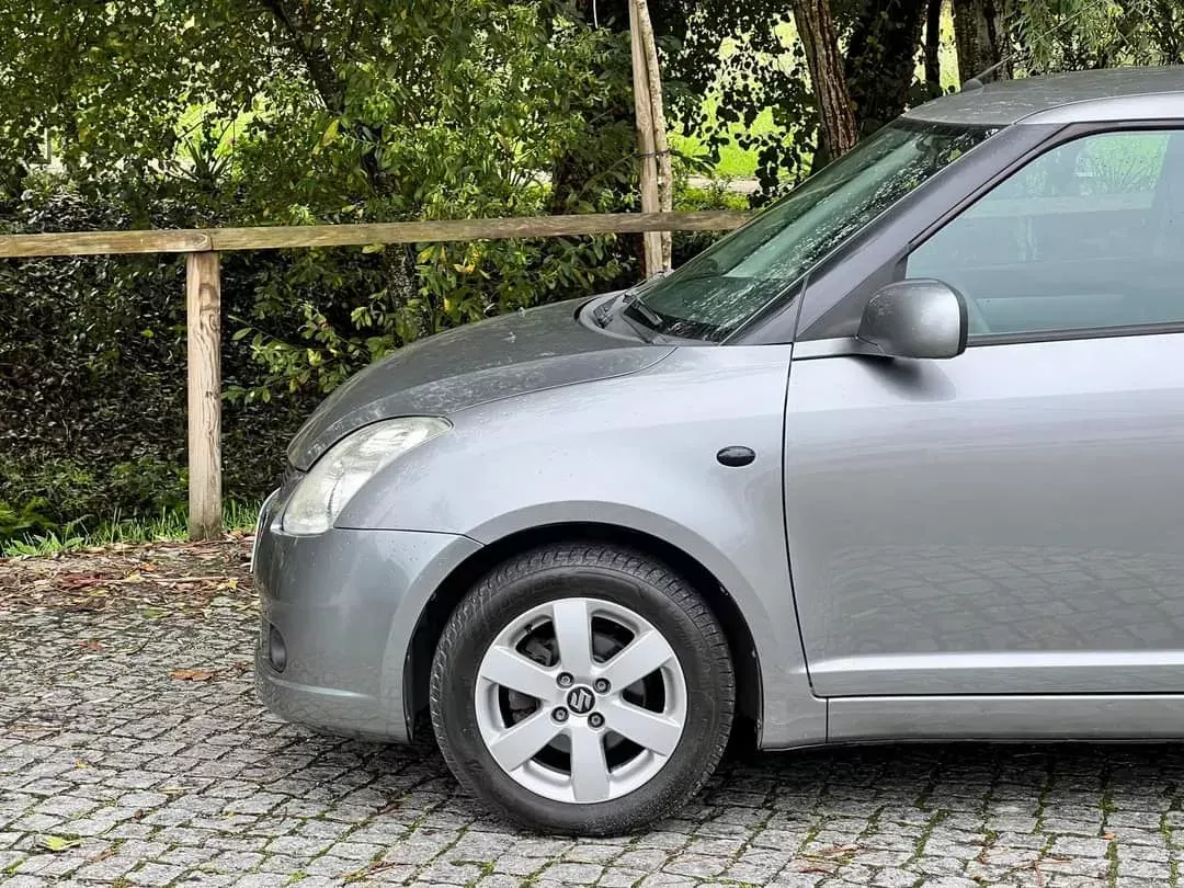 Suzuki Swift 1.3 16V Sport 9