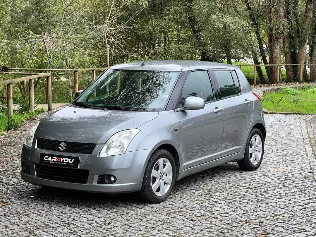 Suzuki Swift 1.3 16V Sport 10