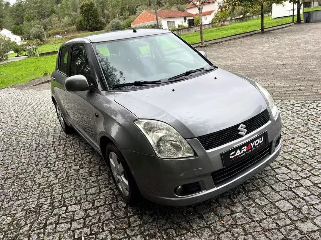 Suzuki Swift 1.3 16V Sport 12