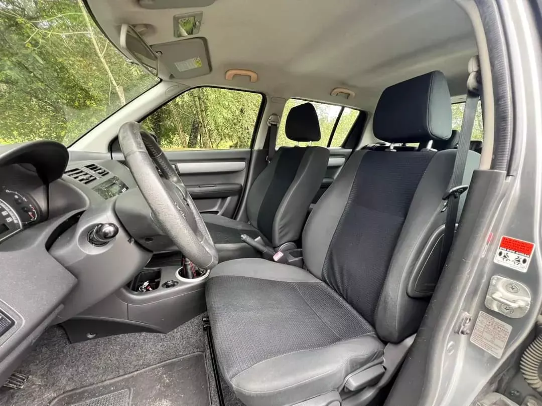 Suzuki Swift 1.3 16V Sport 22