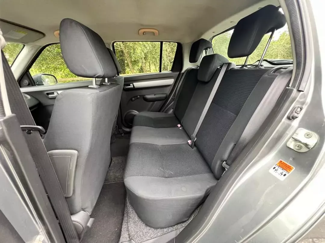 Suzuki Swift 1.3 16V Sport 26