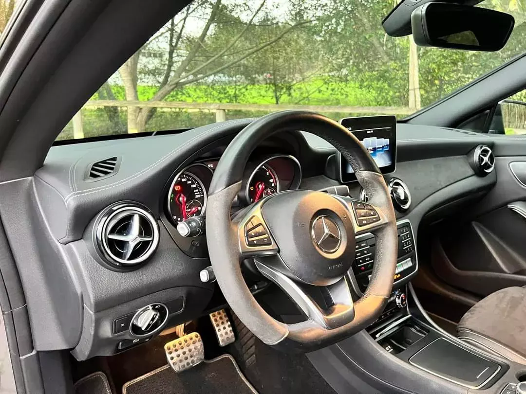 Mercedes-Benz CLA 200 d Shooting Brake AMG Line Aut. 18