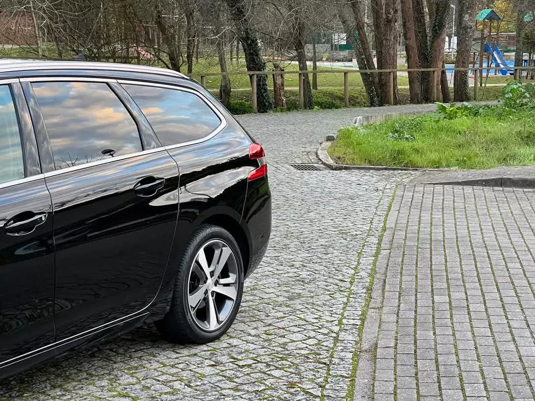 Peugeot 308 SW 1.2 PureTech GT Line EAT6 3