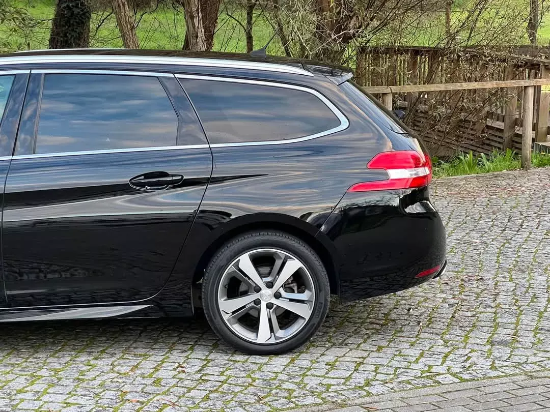 Peugeot 308 SW 1.2 PureTech GT Line EAT6 9