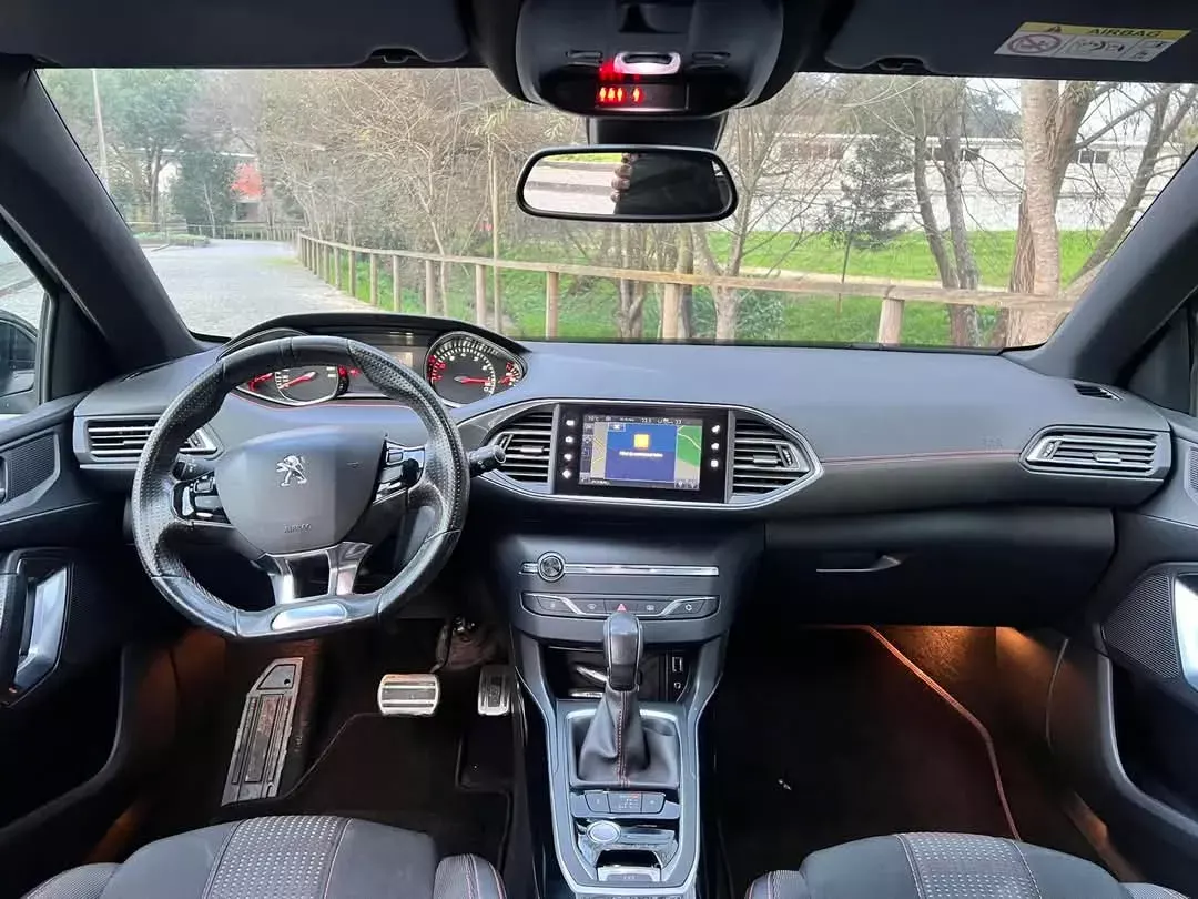 Peugeot 308 SW 1.2 PureTech GT Line EAT6 15