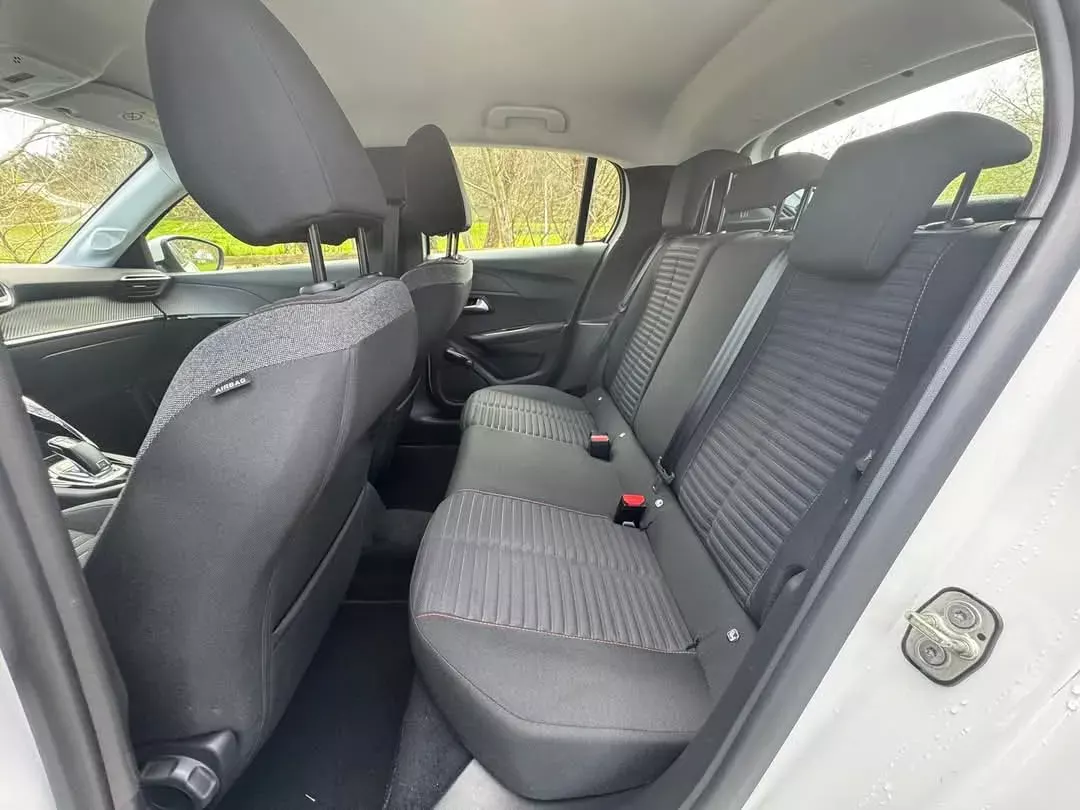Peugeot 208 1.2 PureTech Allure EAT8 27