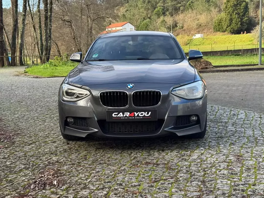 BMW 118 d Pack M 11