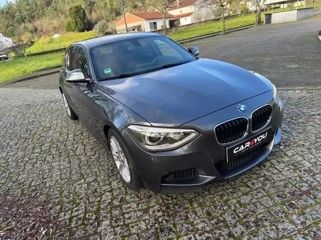 BMW 118 d Pack M 12