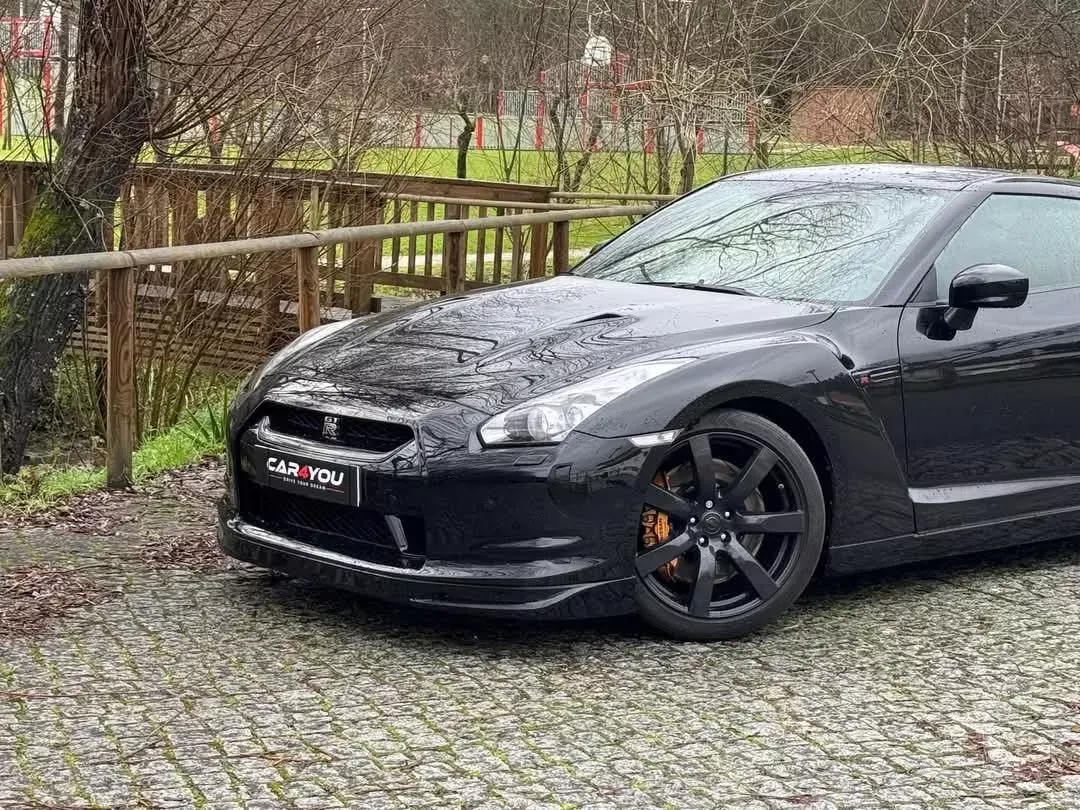 Nissan GT-R 3.8 V6 Premium Edition 3