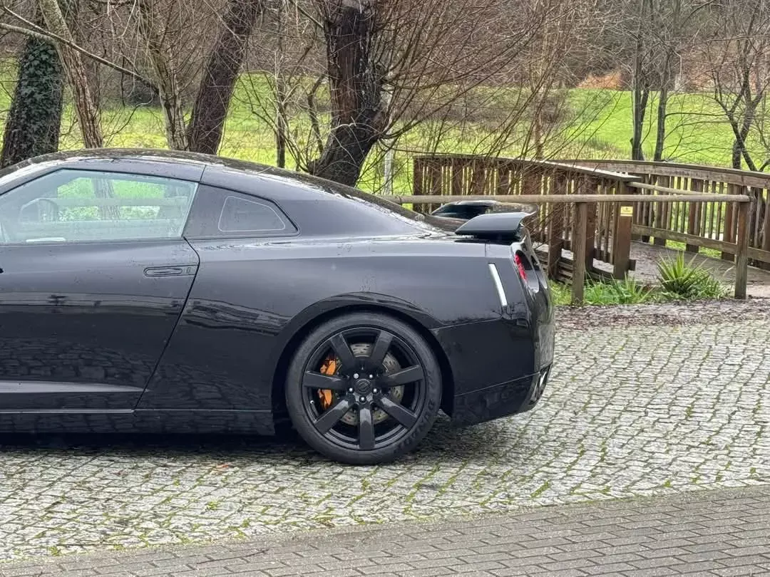 Nissan GT-R 3.8 V6 Premium Edition 11