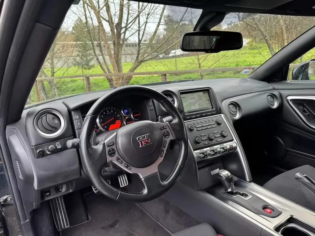 Nissan GT-R 3.8 V6 Premium Edition 23