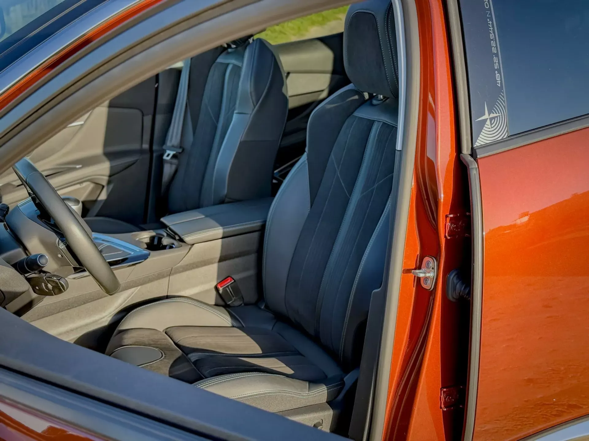 Peugeot 3008 1.2 PureTech Allure 23