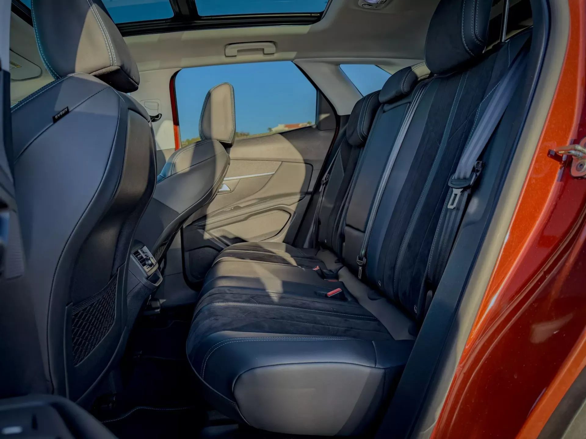 Peugeot 3008 1.2 PureTech Allure 26