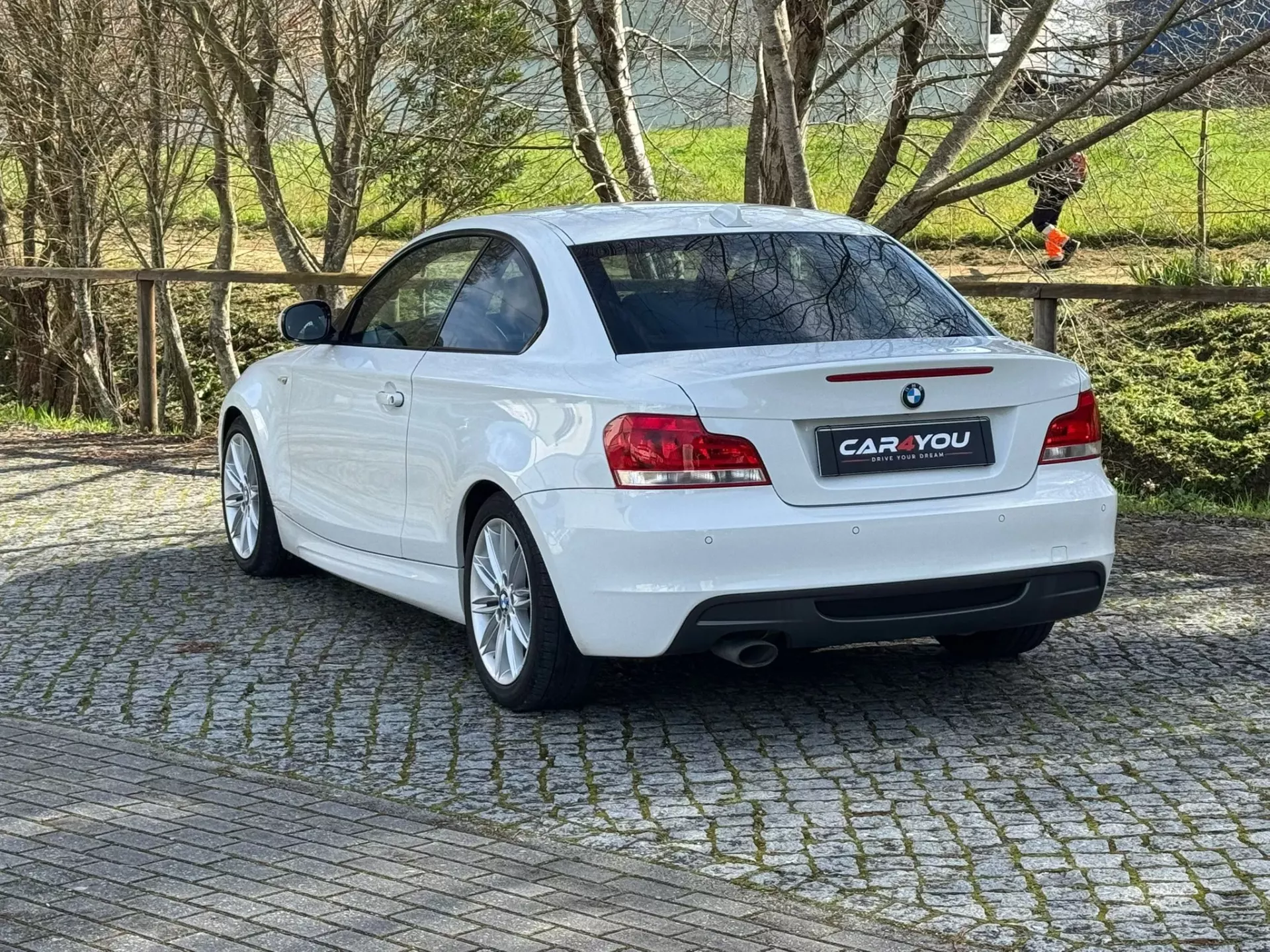 BMW 120 d Coupe Limited Edition Lifestyle c/ M Sport Pack 7