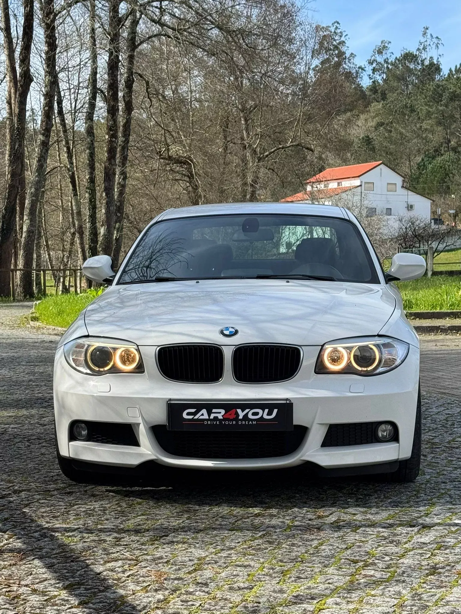 BMW 120 d Coupe Limited Edition Lifestyle c/ M Sport Pack 13