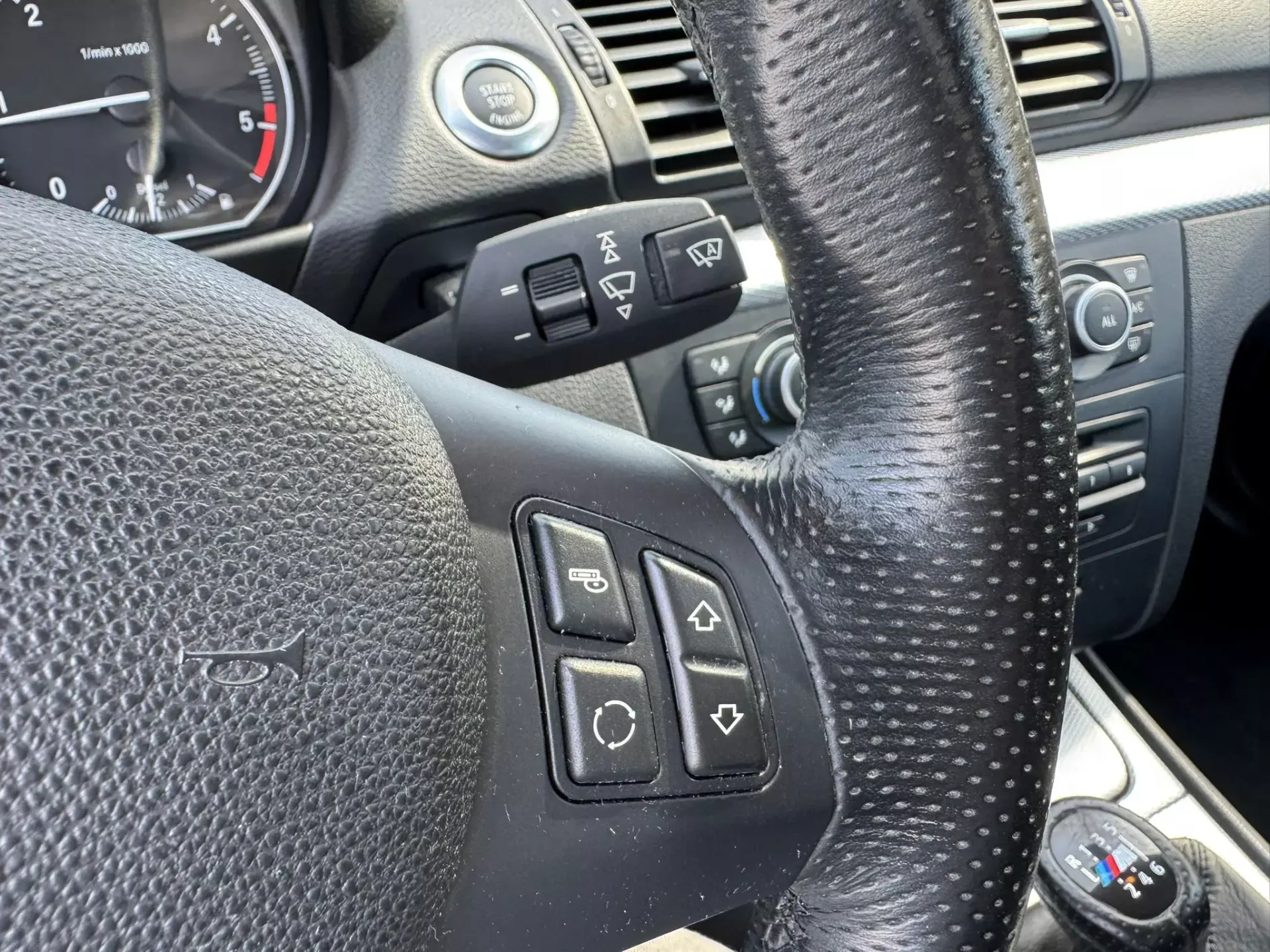 BMW 120 d Coupe Limited Edition Lifestyle c/ M Sport Pack 20