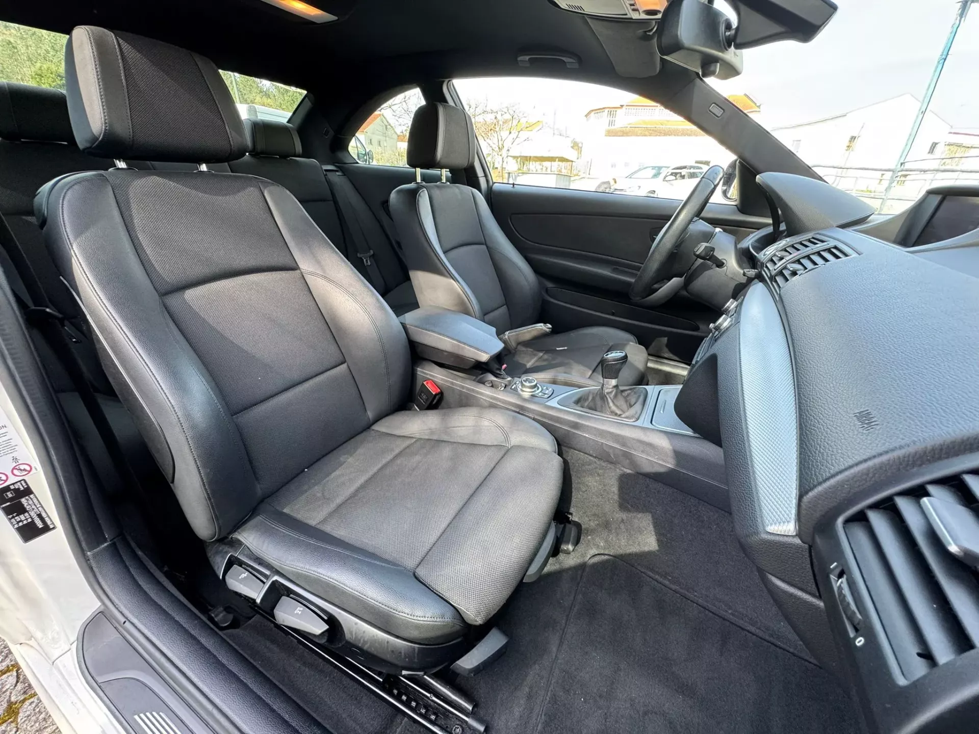 BMW 120 d Coupe Limited Edition Lifestyle c/ M Sport Pack 23