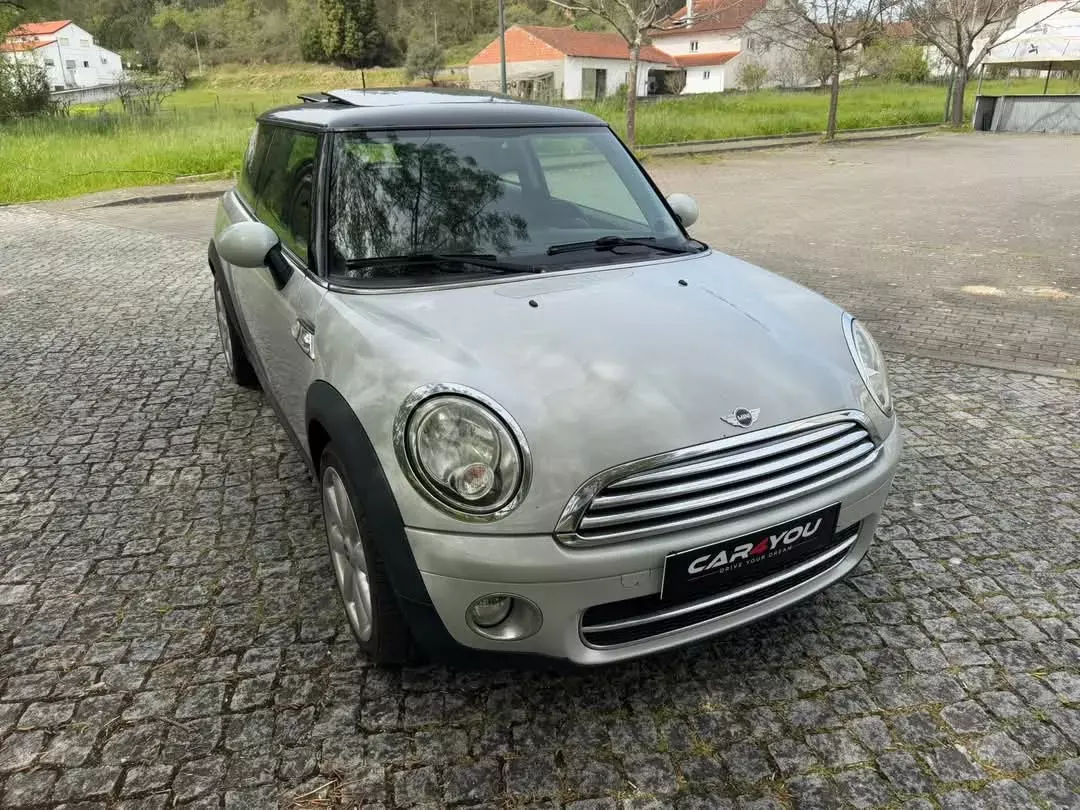 MINI 3 Portas Cooper D 50 Camden 13