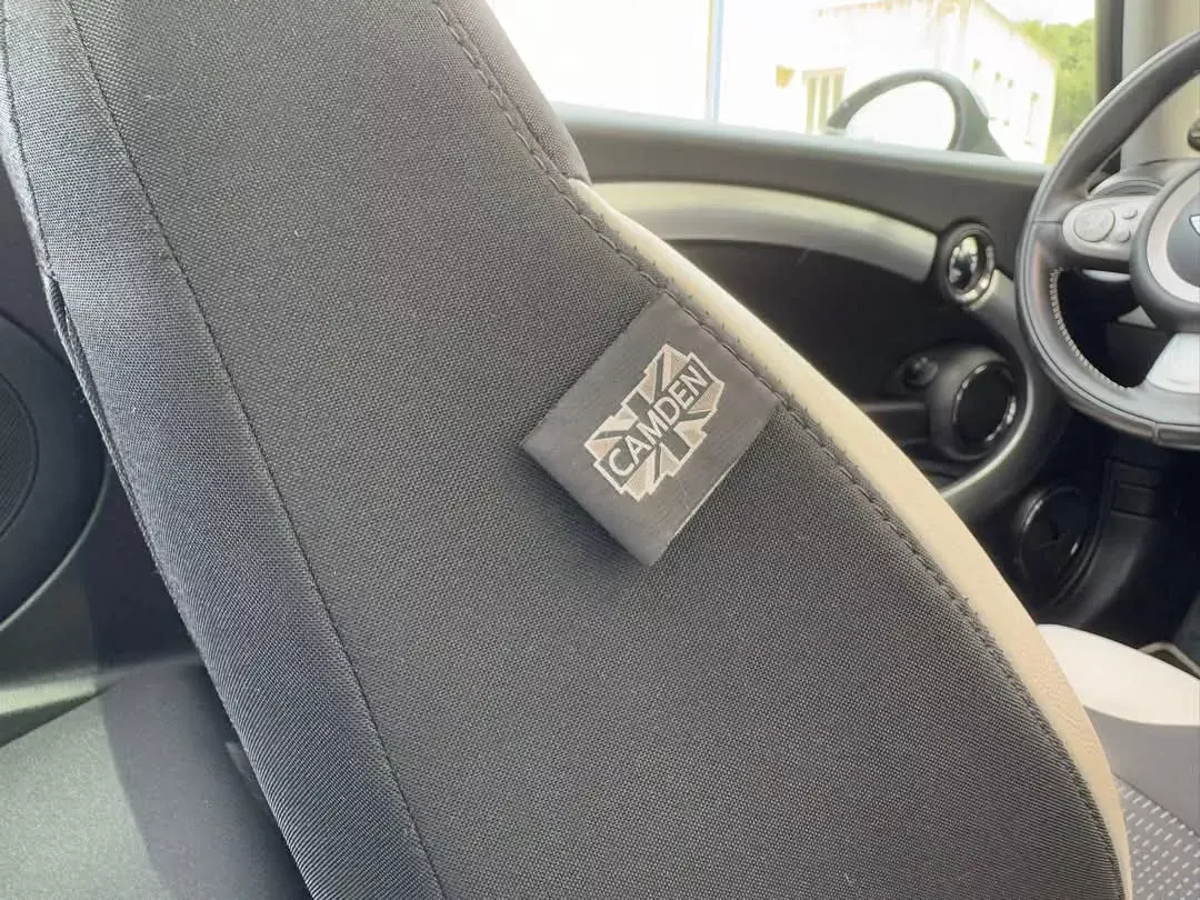 MINI 3 Portas Cooper D 50 Camden 29