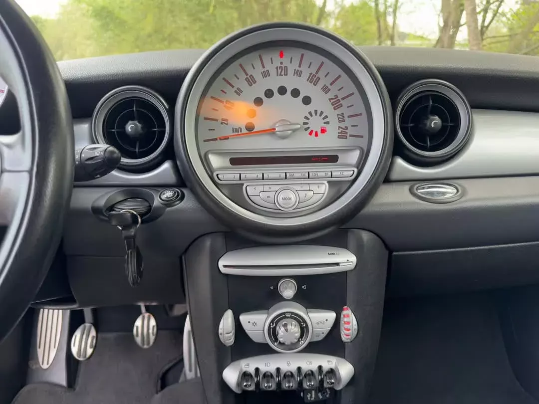 MINI 3 Portas Cooper S 8