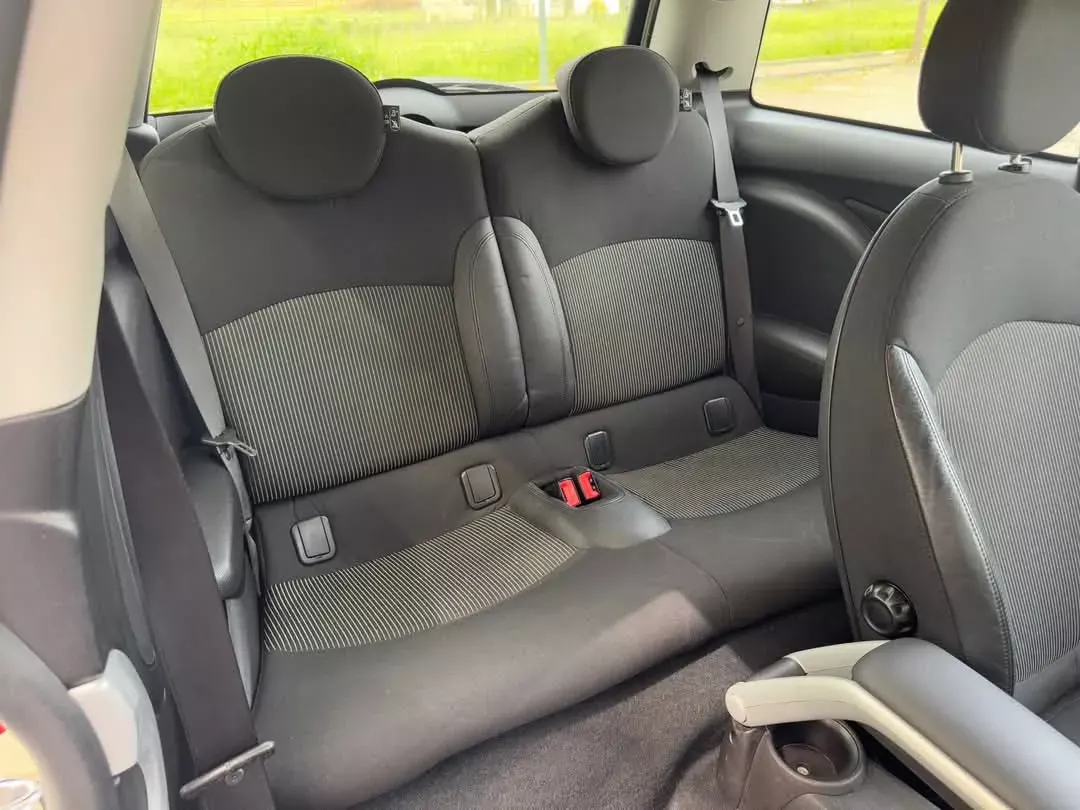 MINI 3 Portas Cooper S 18