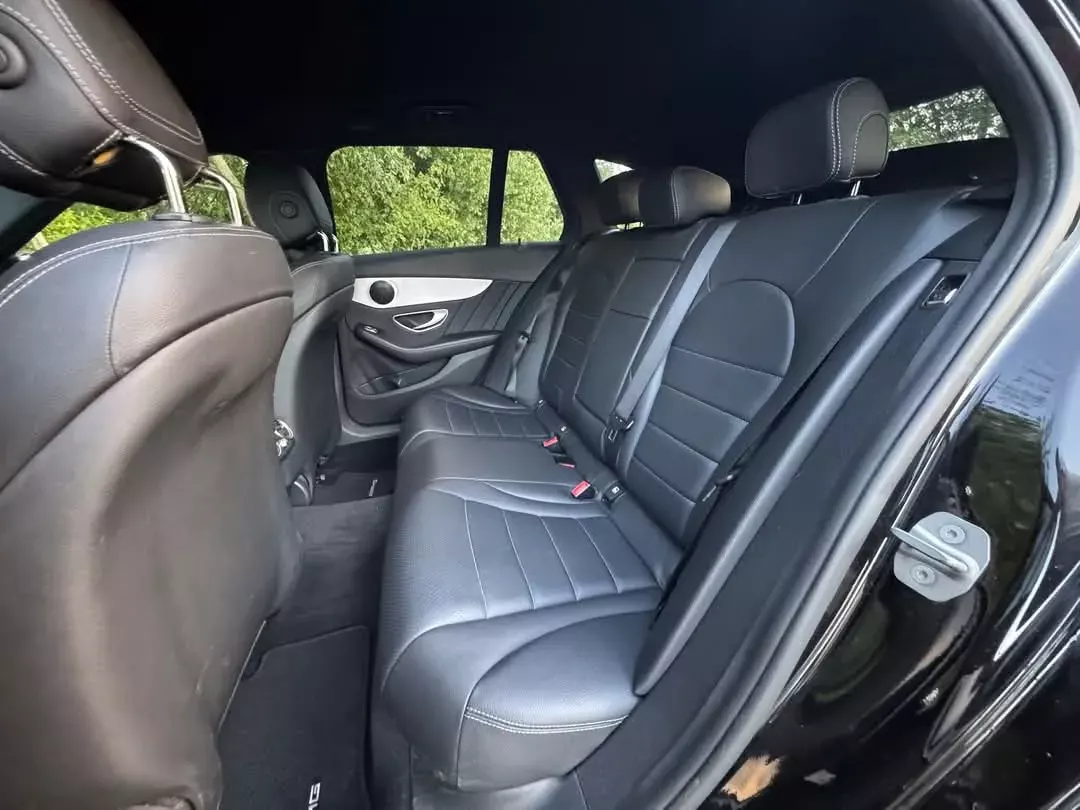 Mercedes-Benz C 220 d AMG Line 29