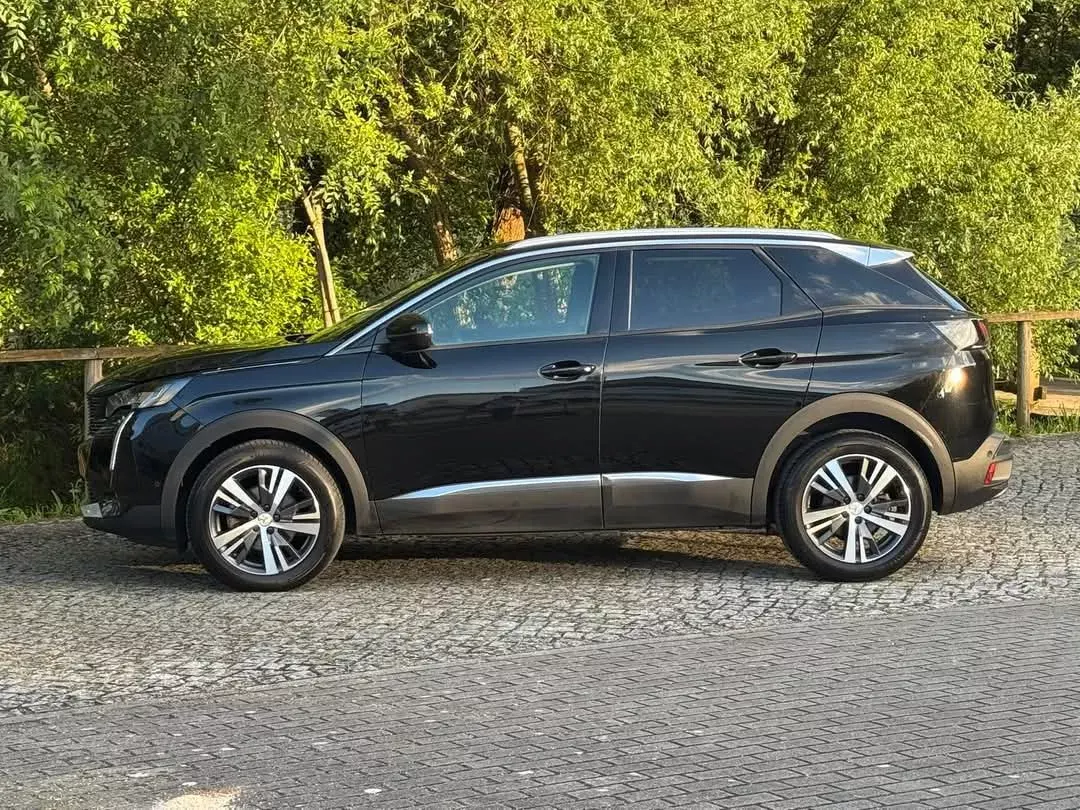 Peugeot 3008 1.5 BlueHDi Allure 10