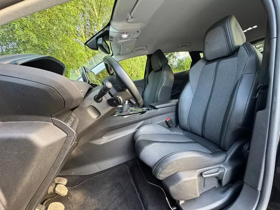 Peugeot 3008 1.5 BlueHDi Allure 24